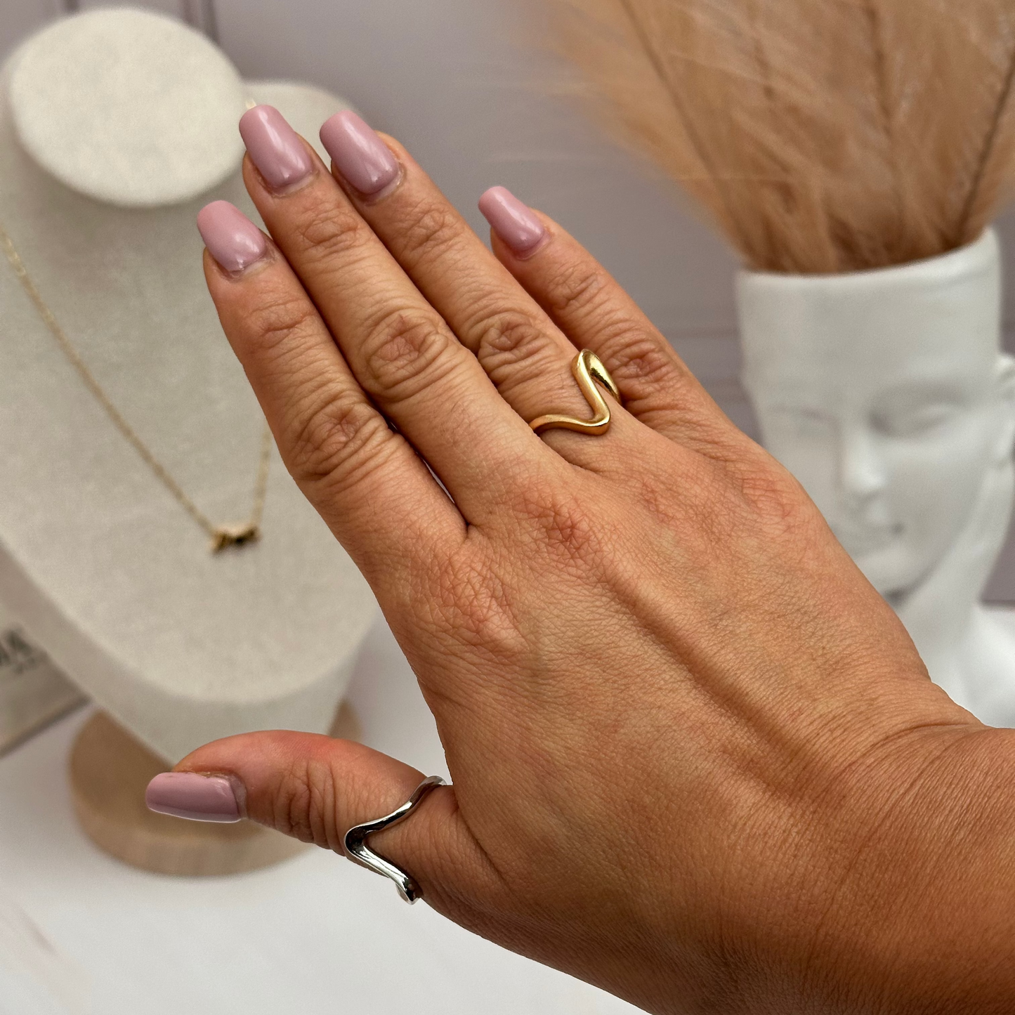 ✨ Anillo VIDA ✨ Un Símbolo de Transformación, Resiliencia y Propósito 🦋