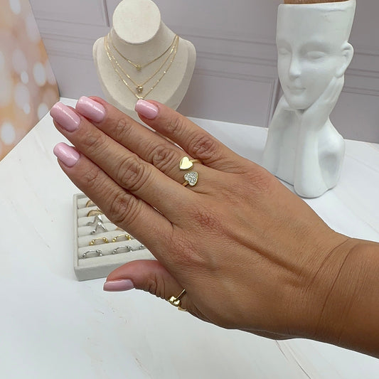 ✨ Anillo LOVE ✨  Un Recordatorio Diario de que el Amor También se Lleva Puesto 💝