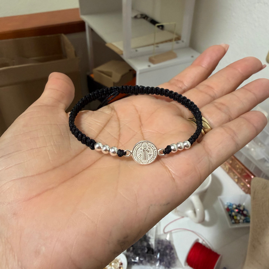 Pulsera San Benito. Plata 925. Bendición, Fortaleza y Protección