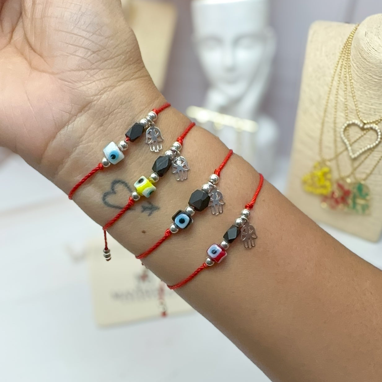 Hilito Protector: Un amuleto que te cuida y te acompaña ❤️✨