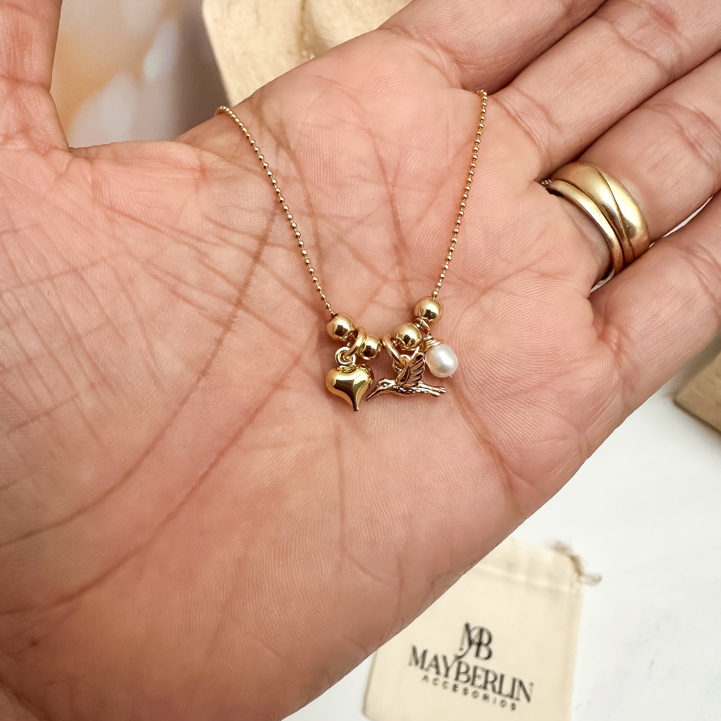 Cadena COLIBRI: Hay Amores Que Nunca Se Van... Solo Cambian de Forma ✨